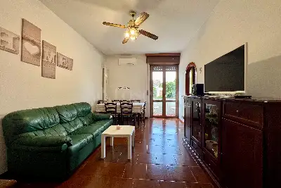 Casa in vendita, Piazza Enrico Chiaradia, Milano