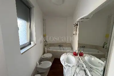 Palazzo in vendita, Via Edmondo de Amicis, Noicattaro