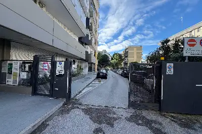 Box in vendita, Via Laetitia Abbaticola, Bari