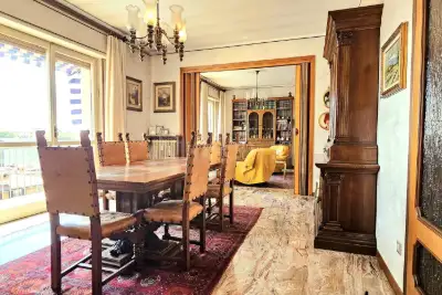 Casa in vendita, Via Montello, Brescia