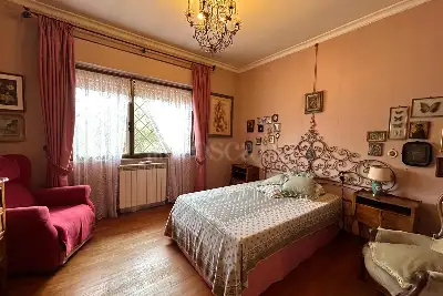 Villa in vendita, Via Mezzocorona, Roma