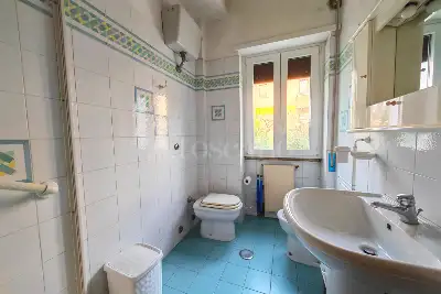 Casa in vendita, Via Teognide, Roma