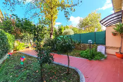 Villino a Schiera in vendita, Via Augusto Falessi, Albano Laziale