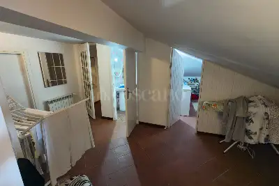 Villino a Schiera in vendita, Via Calosso, Roma