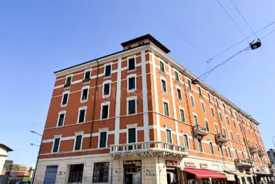 Negozio in vendita, Via Melchiorre Cesarotti, Milano