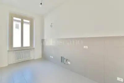 Casa in affitto, Via Mentana, Como