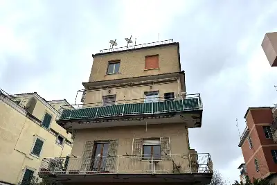 Casa in vendita, Via dei Bentivoglio, Roma