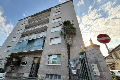 Casa in vendita, Via Giuseppe Parini, Monza