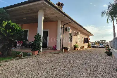 Villa Bifamiliare in vendita, Via San Giuseppe, Cisterna di Latina