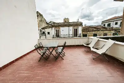 Palazzo in vendita, Via Madonna della Volta, Palermo