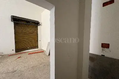Negozio in vendita, Via Michele Bonanno, Siracusa
