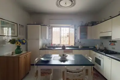 Casa Indipendente in vendita, Via Montello, San Giovanni la Punta