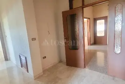 Casa Indipendente in vendita, Via Le Piane, Collecorvino