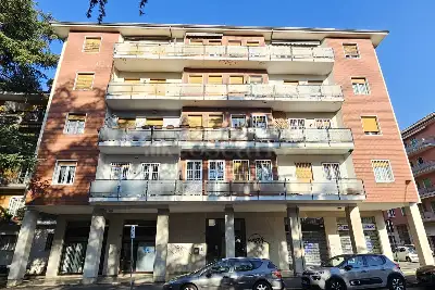 Casa in vendita, Via Montello, Brescia