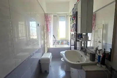 Casa in vendita, Via dei Sampietrini, Roma