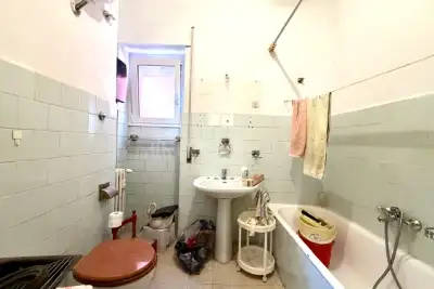 Casa in vendita, Via Ponzio Cominio, Roma