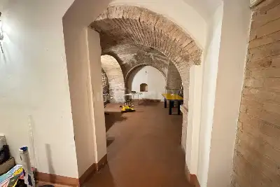 Laboratorio in vendita, Via San Pietro, Siena, Siena