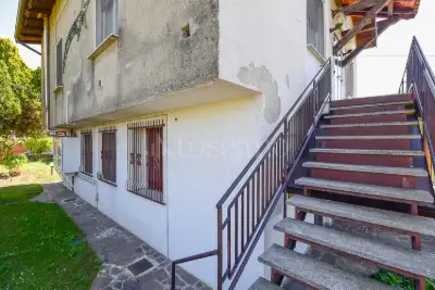 Casa Indipendente in vendita, Via Spluga, Cantù
