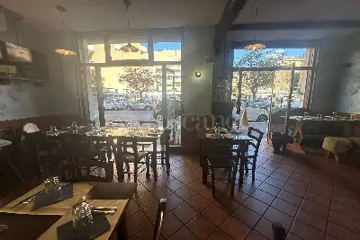 Negozio in vendita, Via dei Traghetti, Roma