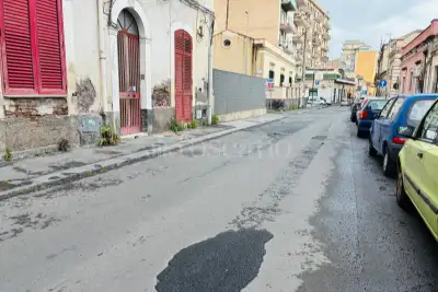 Casa in vendita, Via Messina, Catania