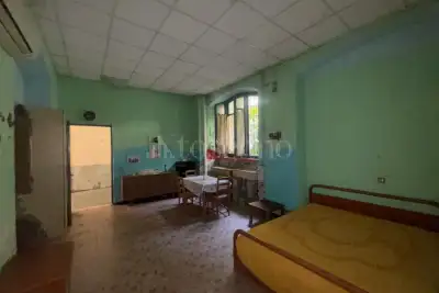 Casa in vendita, Via Carlo Farini, Milano