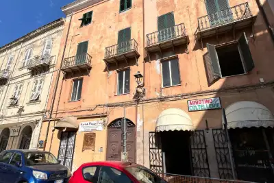 Casa in vendita, Piazza Tola, Sassari