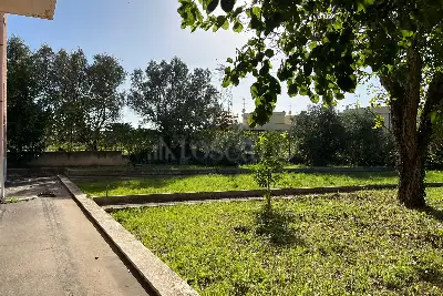 Casa Indipendente in vendita, Via Carife , Roma