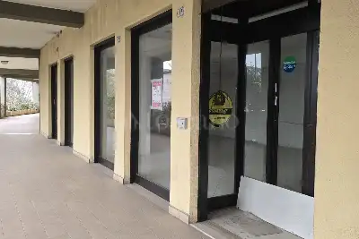 Negozio in affitto, Via Don Luigi Sturzo, Avezzano