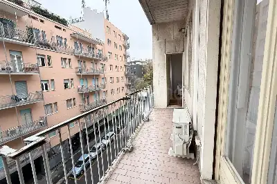 Casa in vendita, Via Giovanni Aurispa, Milano