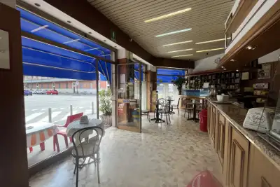 Negozio in vendita, Piazza Monte Falterona, Milano
