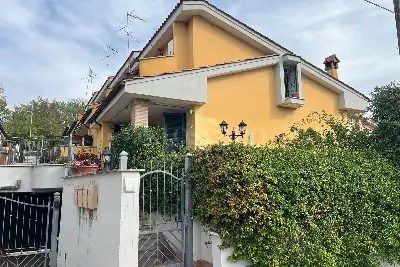 Villino a Schiera in vendita, Via Ferdinando Paoletti, Roma