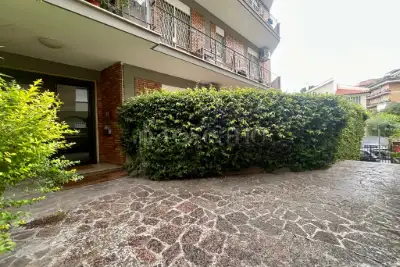 Casa in vendita, Via Jacopone da Todi, Roma
