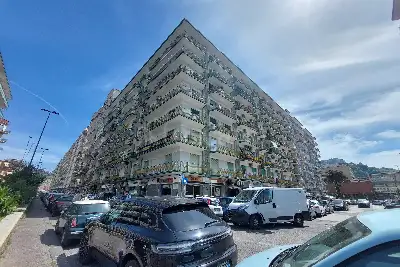 Casa in vendita, Via Francesco Morosini, Napoli