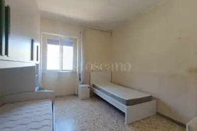 Casa in vendita, Via Varese, Anzio