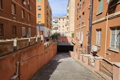Garage in vendita, Via Cividale del Friuli, Roma