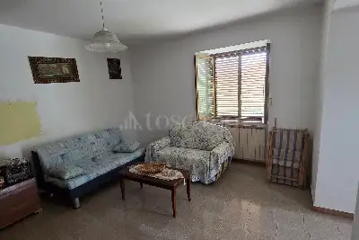 Casa Indipendente in vendita, Contrada Chioviano Basso 103, Bisenti