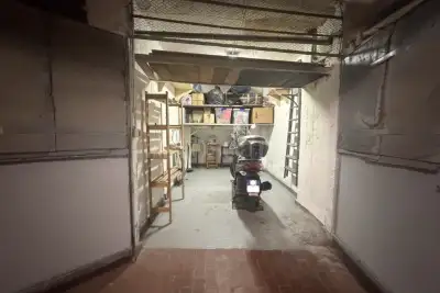 Box in vendita, Via Giulia di Colloredo, Roma