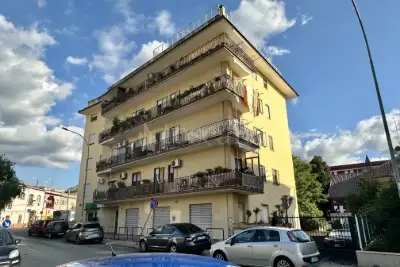 Casa in vendita, Via Enrico Caruso, Caserta