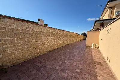 Villa Plurifamiliare in vendita, Via Glasgow, Ladispoli