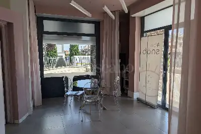 Negozio in vendita, Viale Gianluigi Bonelli , Roma