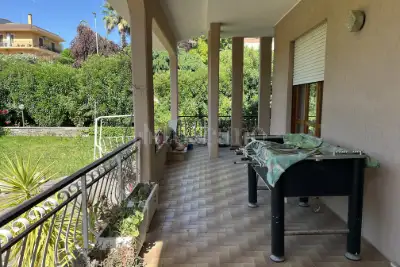 Villa in vendita, Via Turrivalignani, Roma