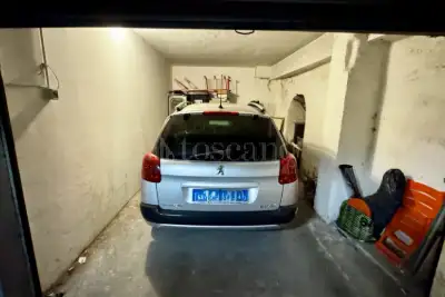 Garage in vendita, Via Ettore Paladini, Roma