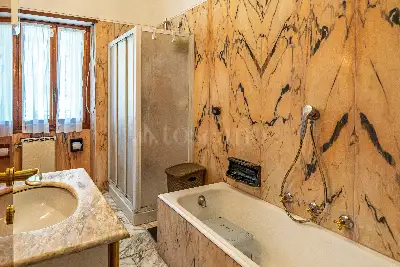 Villa Bifamiliare in vendita, Viale dell'Esperanto, Roma