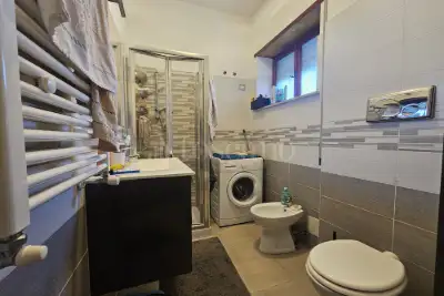 Casa in vendita, Via Lucerna, Pomezia