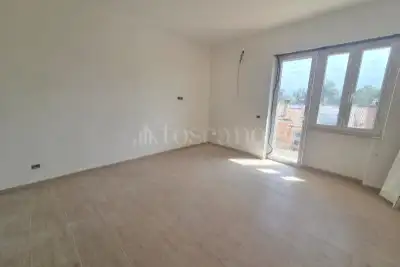 Casa in vendita, Via Renato Massa, Roma