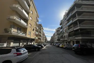 Negozio in vendita, Via Attilio Friggeri , Roma