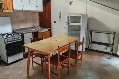 Casa in vendita, Rua Freda, Modena