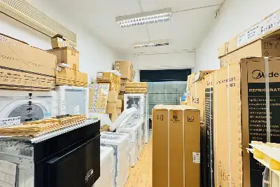 Negozio in vendita, Via Apuania, Roma