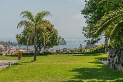 Villa in vendita, Via XXI Aprile, Aci Castello