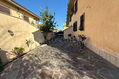 Villa Plurifamiliare in vendita, Via Alberto Brondi, Fiumicino